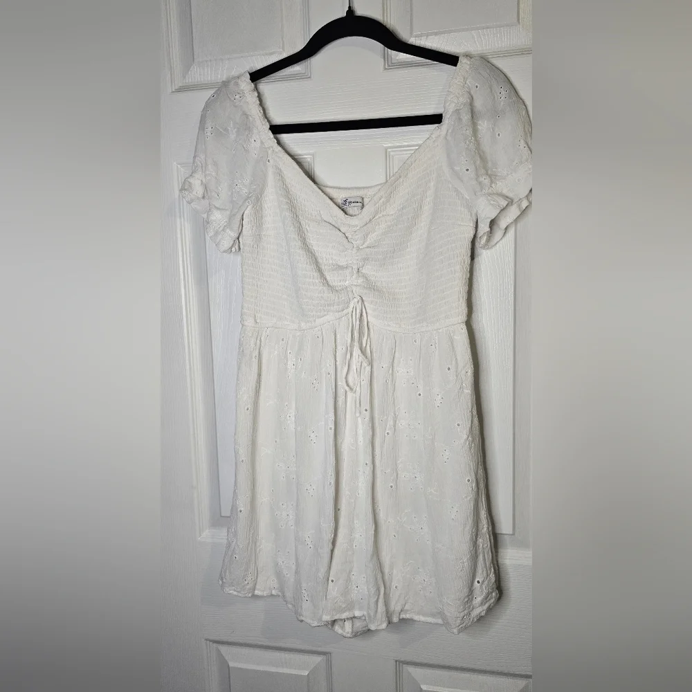 Hollister Romper - Picture 3 of 6